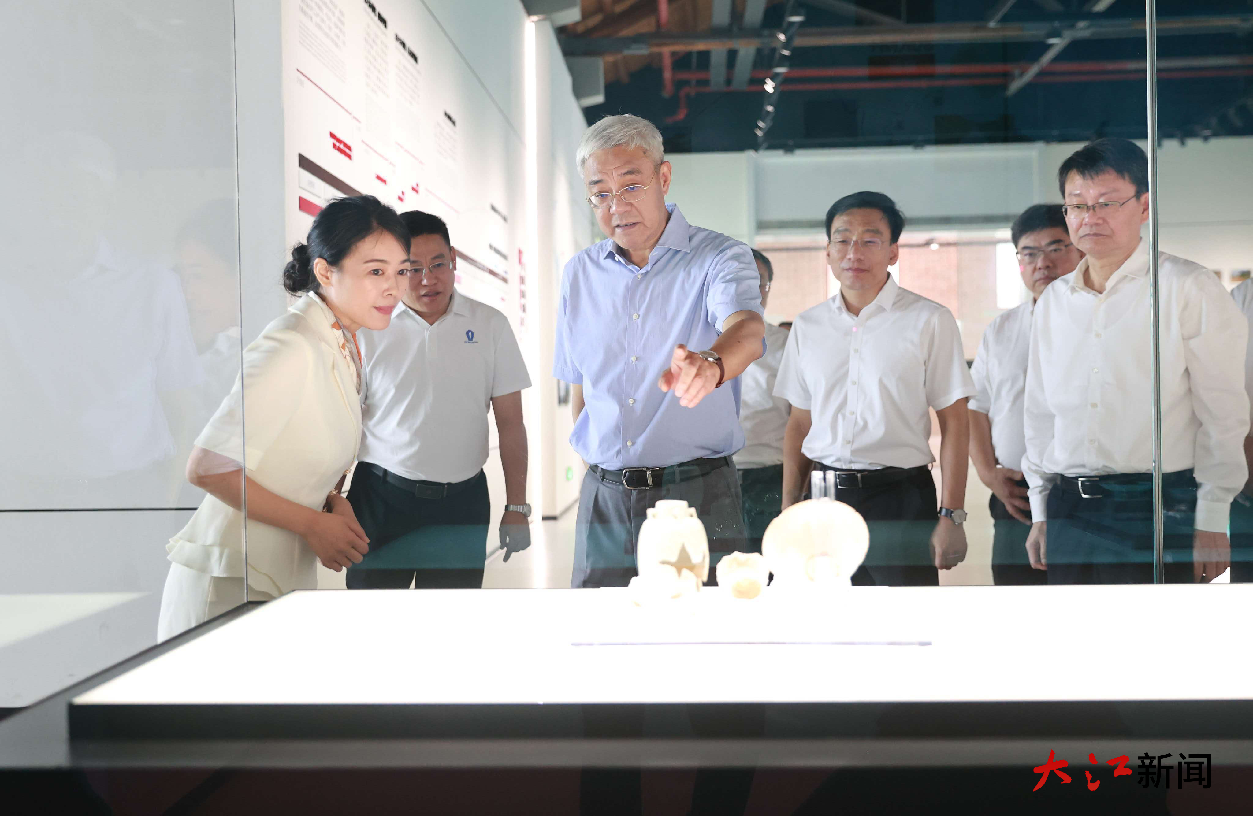 尹弘深入景德镇调研：高标准高质量做好申遗“后半篇文章”